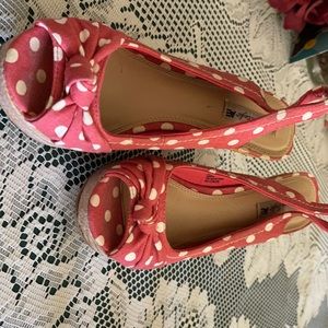 American eagle wedge shoes